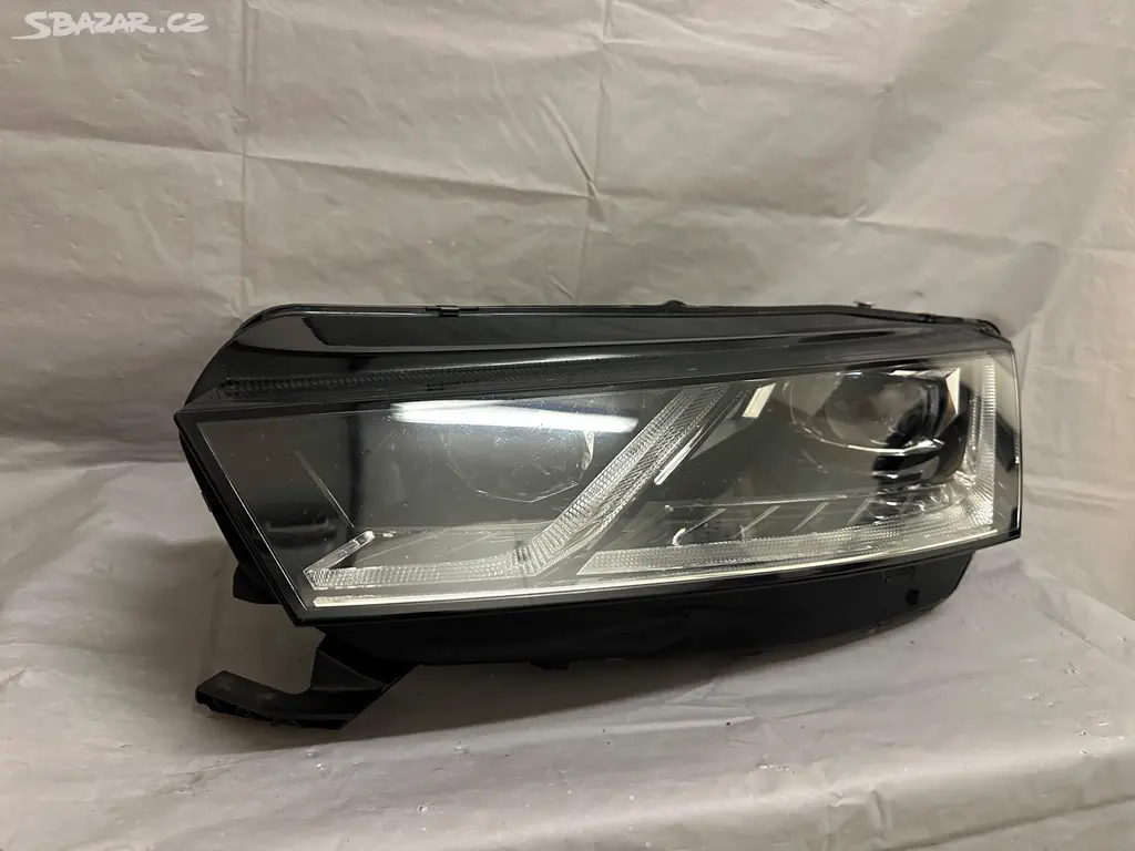 Škoda Octavia 4 full led světlo